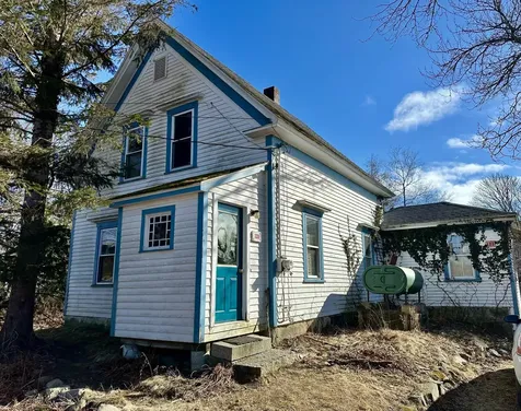 121 E Main Street Vinalhaven ME 04863