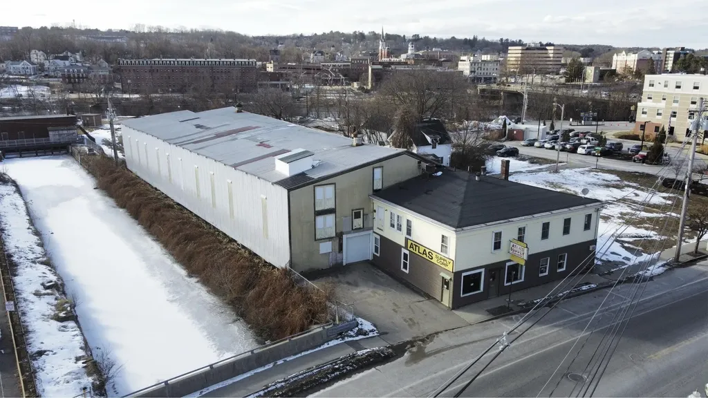 47 Lincoln Street Lewiston ME 04240