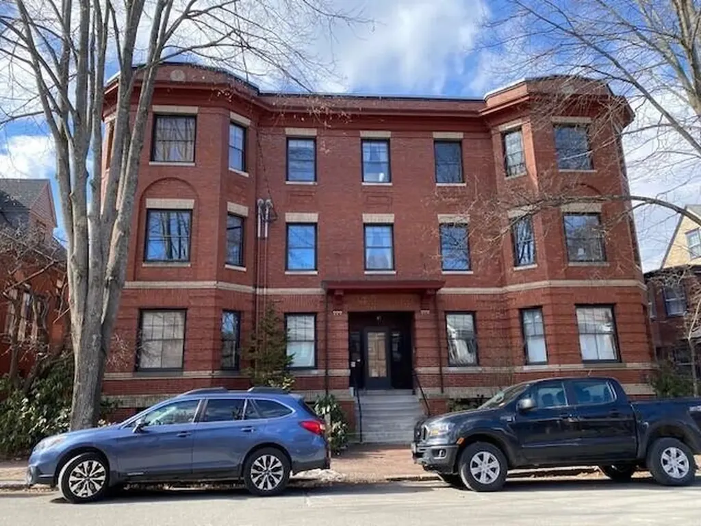 94 Neal Street Portland ME 04102