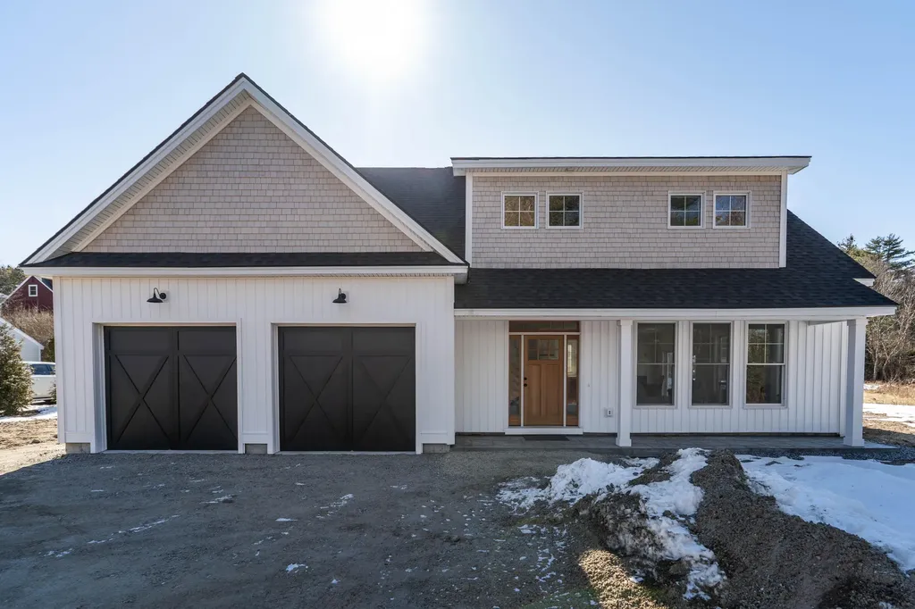 8 Joshua Way Falmouth ME 04105