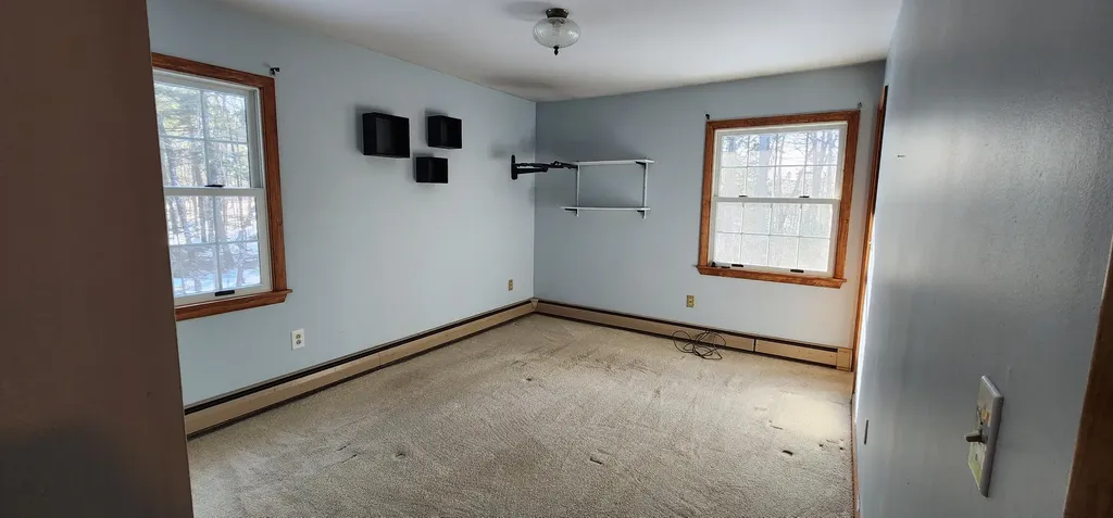 38 Monroe Road Hampden ME 04444