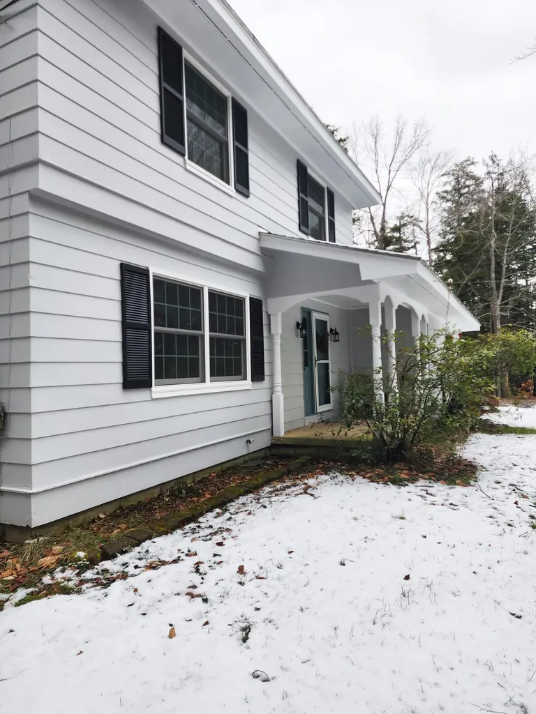 38 Monroe Road Hampden ME 04444