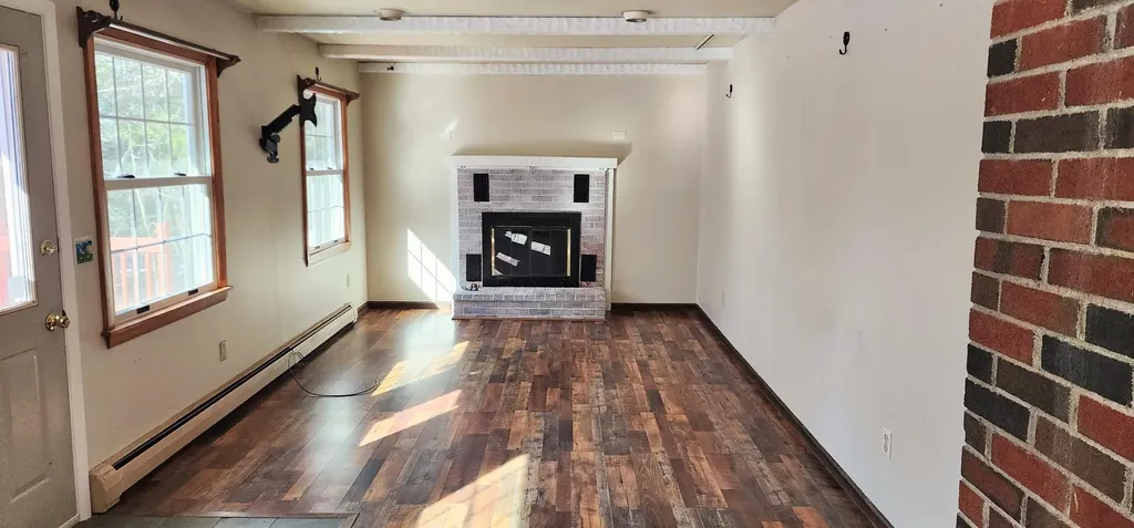 38 Monroe Road Hampden ME 04444