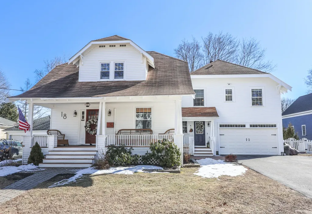 18 Pleasant Street Kennebunk ME 04043