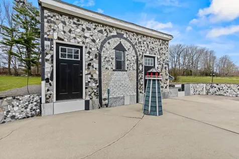 36 Curtis Farm Road Buxton ME 04093