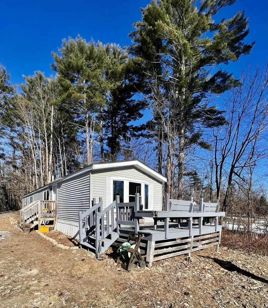 239 Groveville Road Buxton ME 04093