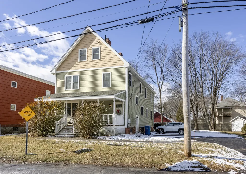 18 Massachusetts Avenue Portland ME 04102