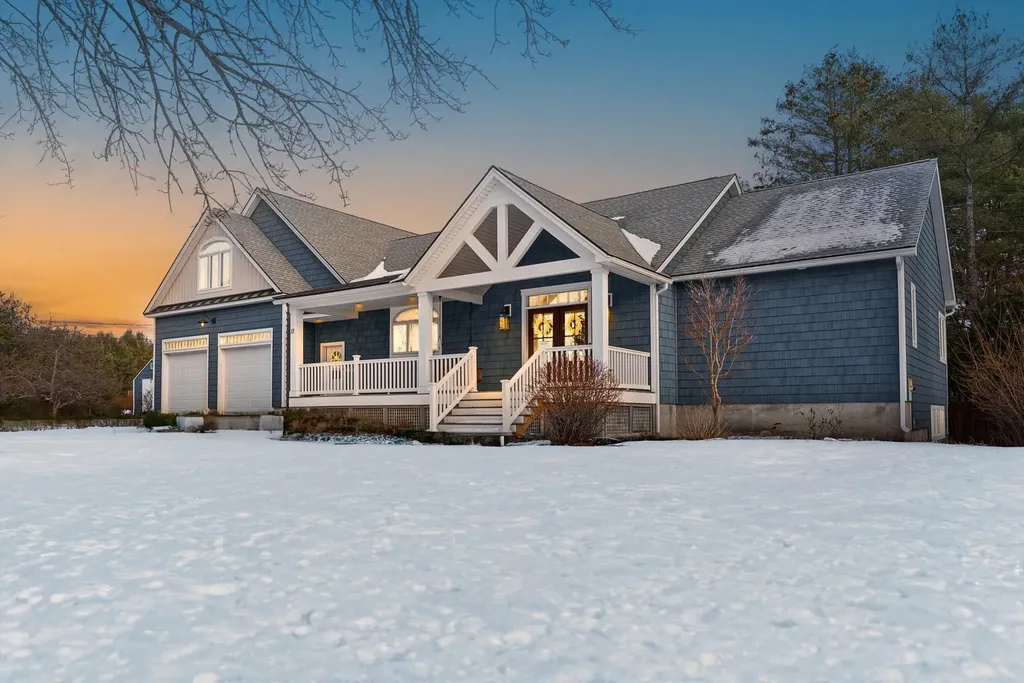17 Lilac Lane Yarmouth ME 04096