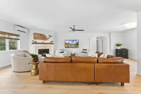 17 Lilac Lane Yarmouth ME 04096