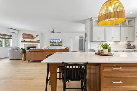 17 Lilac Lane Yarmouth ME 04096