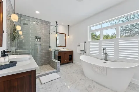 17 Lilac Lane Yarmouth ME 04096