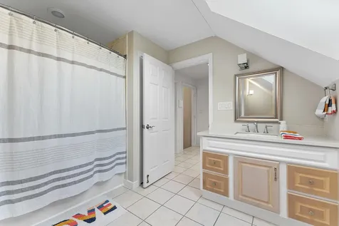 17 Lilac Lane Yarmouth ME 04096