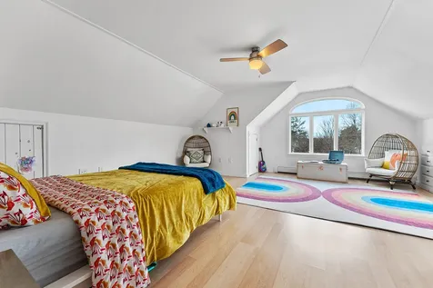 17 Lilac Lane Yarmouth ME 04096