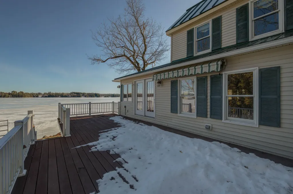 18 Kayak Lane Belgrade ME 04917