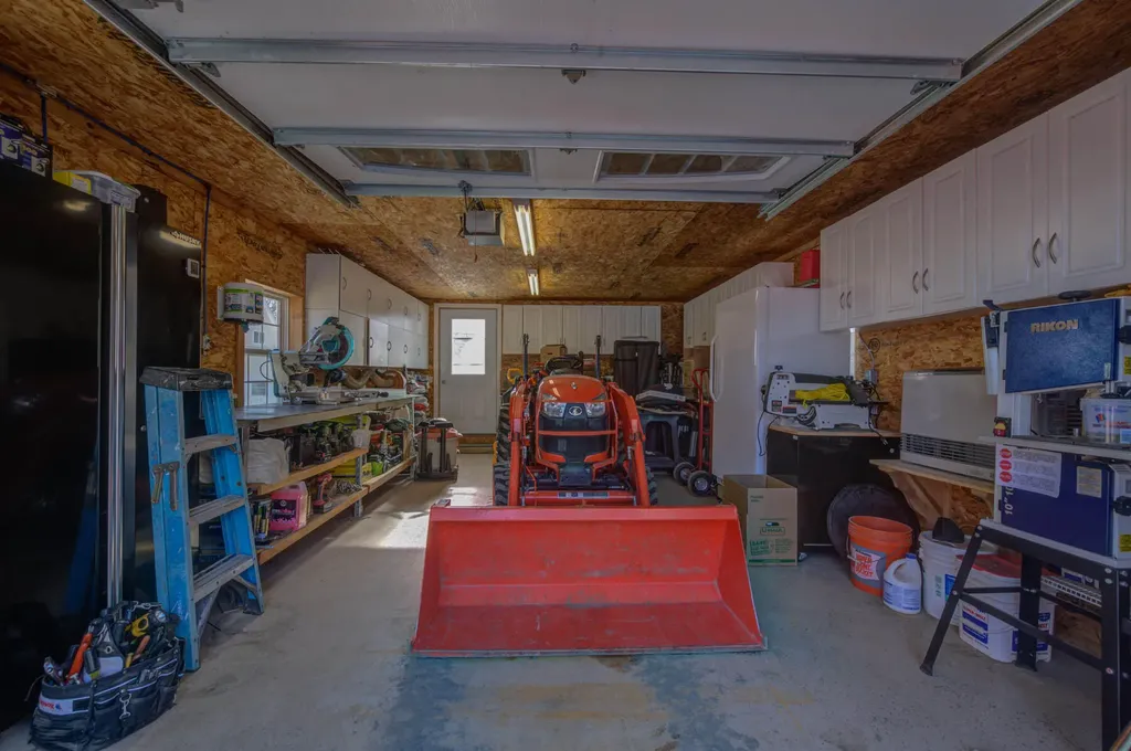 18 Kayak Lane Belgrade ME 04917
