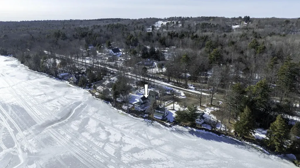 18 Kayak Lane Belgrade ME 04917