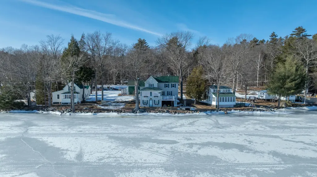 18 Kayak Lane Belgrade ME 04917