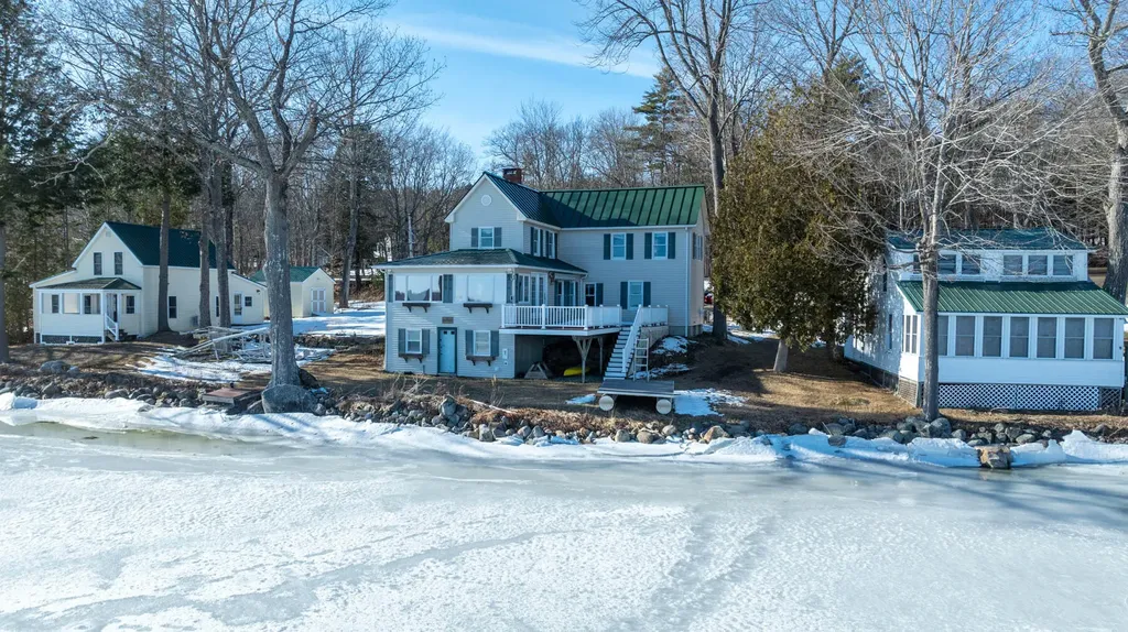 18 Kayak Lane Belgrade ME 04917