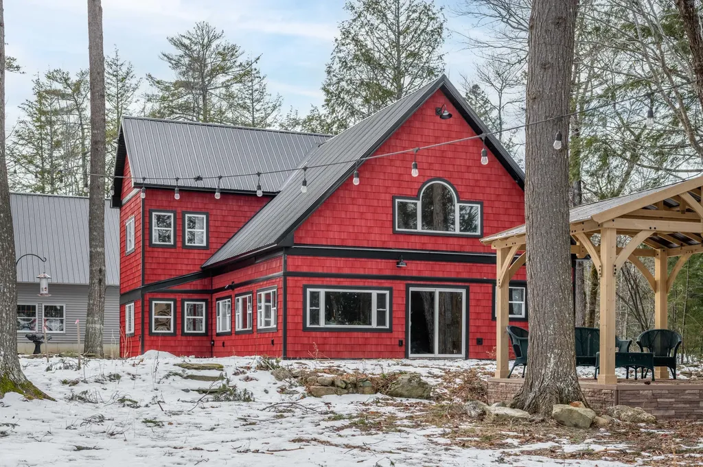 267 Cedar Breeze N Glenburn ME 04401