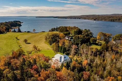 60 Beauchamp Point Road Rockport ME 04856