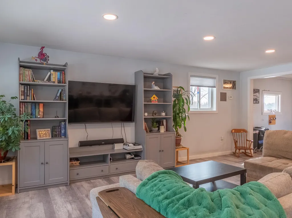 105 Costello Road Gardiner ME 04345