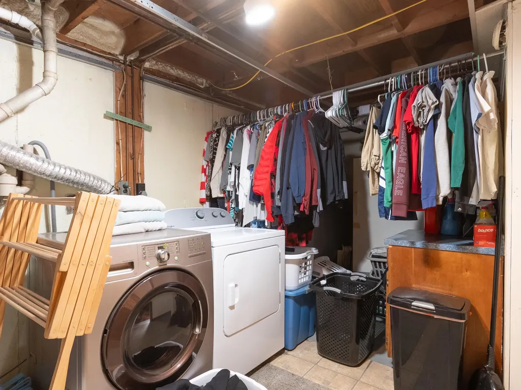 105 Costello Road Gardiner ME 04345