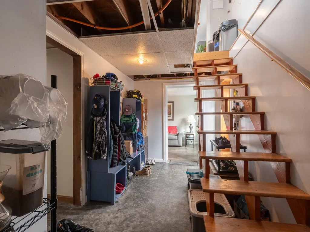 105 Costello Road Gardiner ME 04345