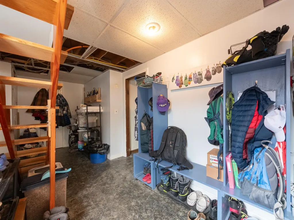 105 Costello Road Gardiner ME 04345