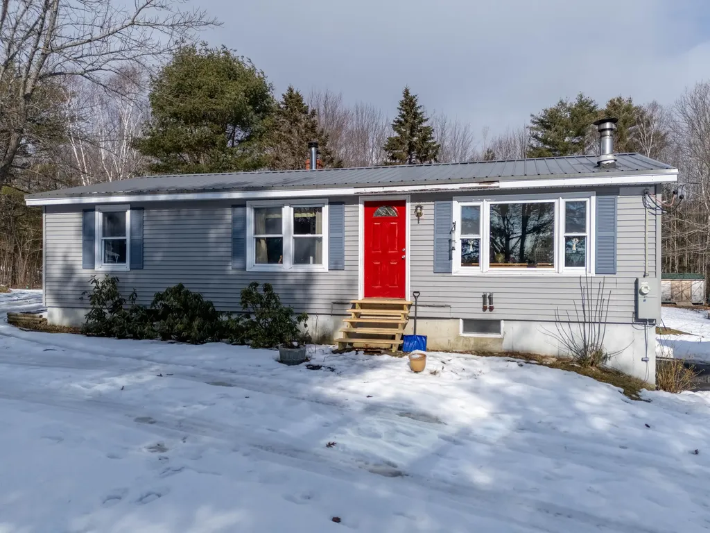 105 Costello Road Gardiner ME 04345