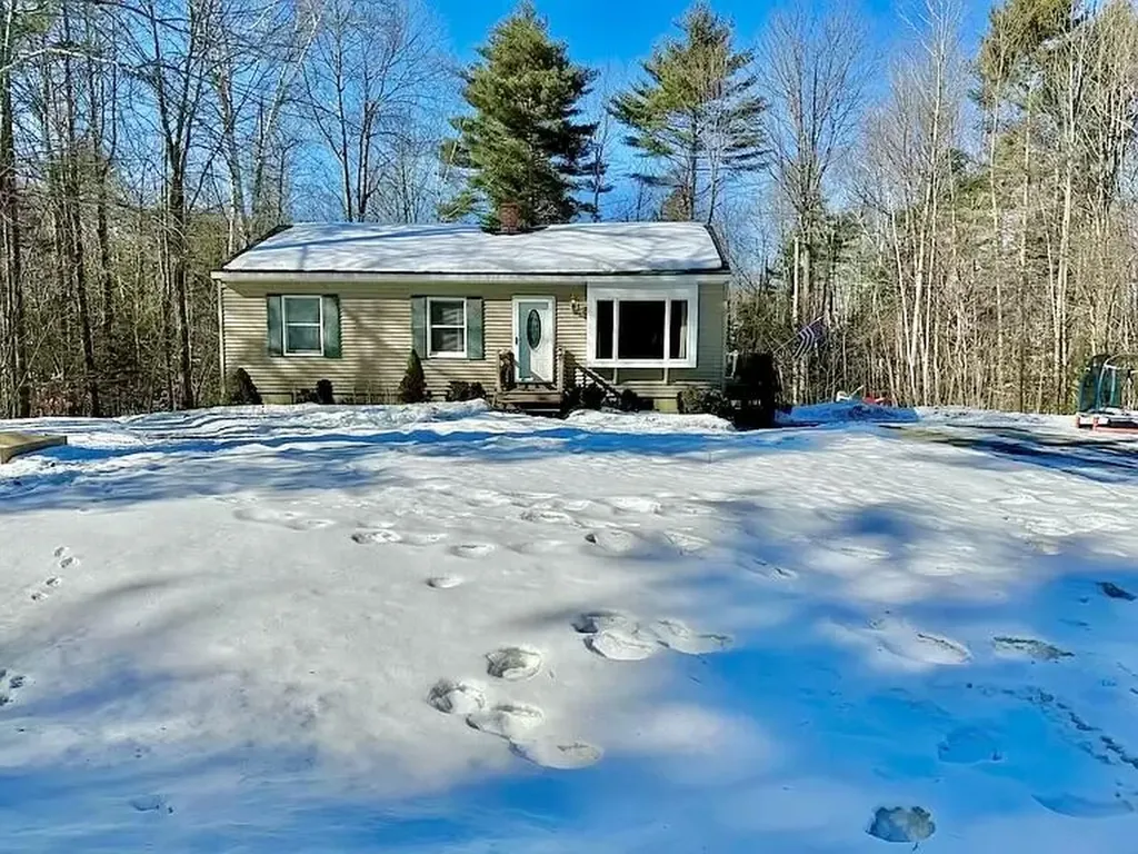 39 Davis Road Fairfield ME 04937