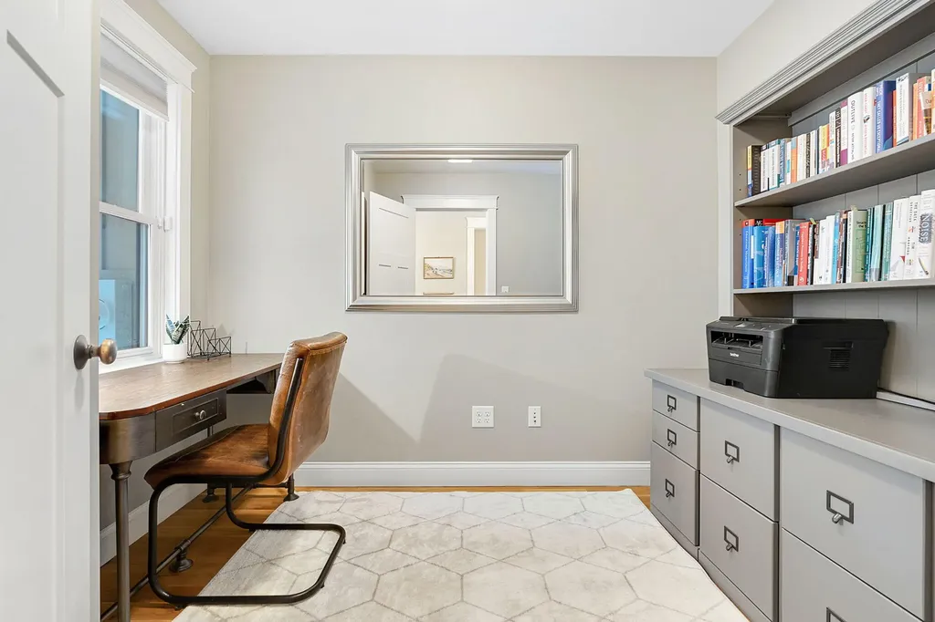 35 North Trail Brunswick ME 04011