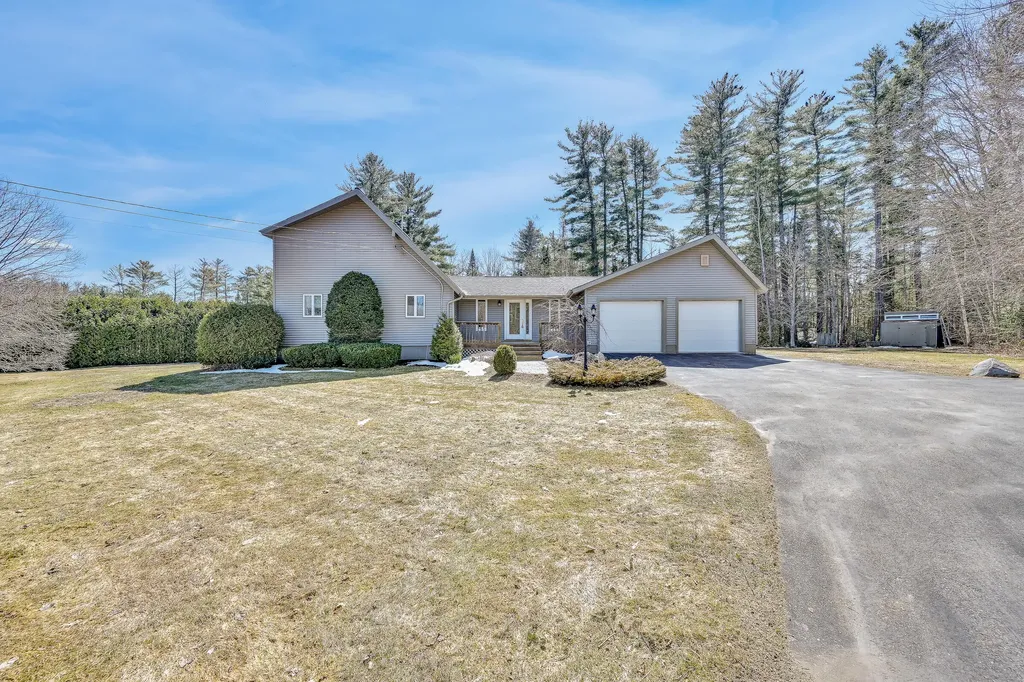 32 Nickerson Lane Milford ME 04461