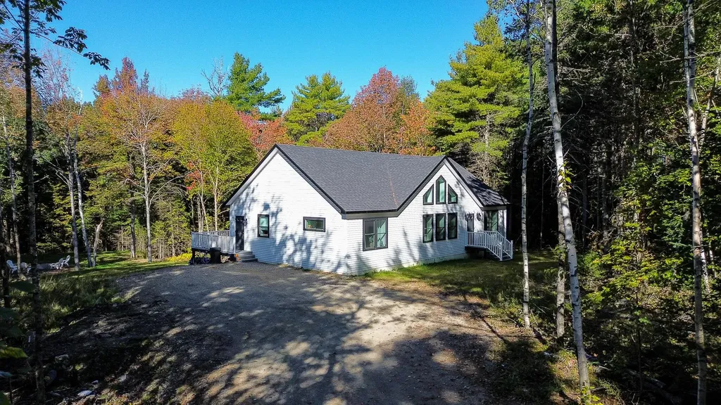 31 Hopkins Pond Road Clifton ME 04428