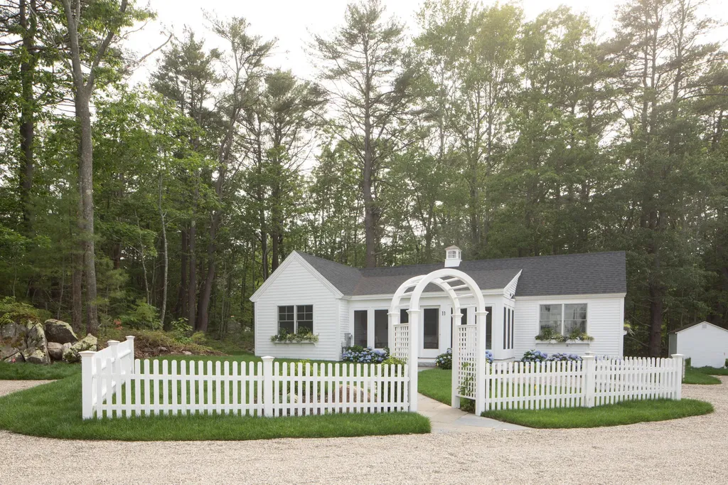 15 Langsford Road Kennebunkport ME 04046