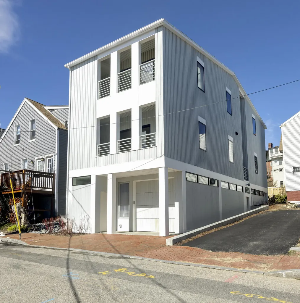 5 Salem Street Portland ME 04102