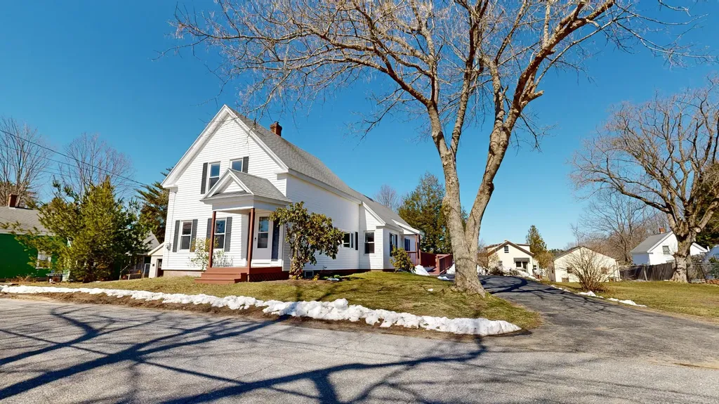 6 Mcclellan Street Lisbon ME 04250