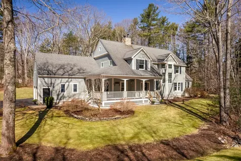3 Surrey Lane Kennebunk ME 04043