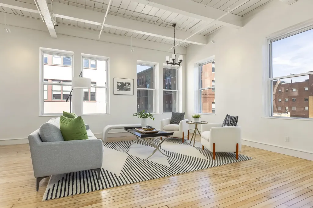 44 Oak Street Portland ME 04101