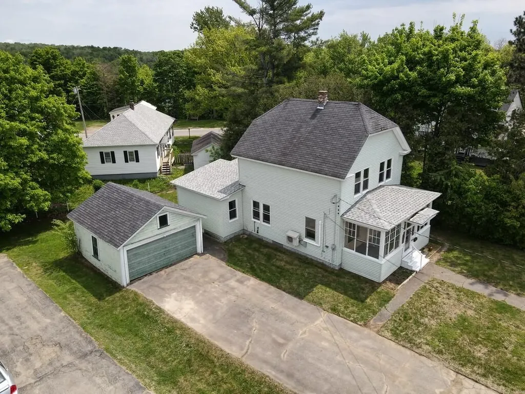231 Highland Avenue Millinocket ME 04462
