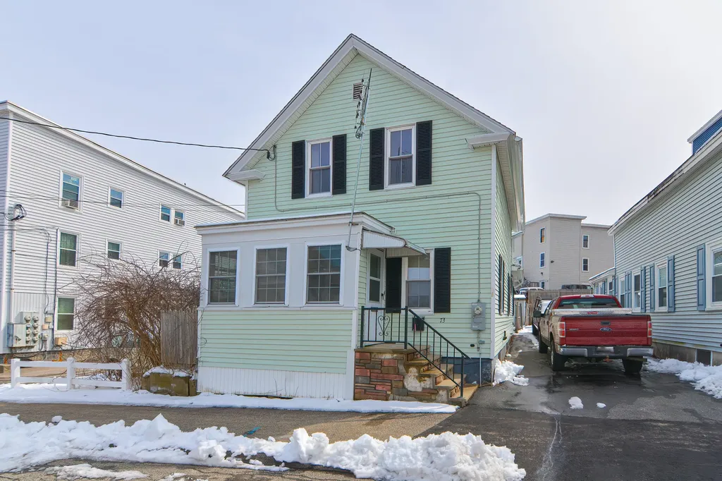 73 Bradbury Street Biddeford ME 04005