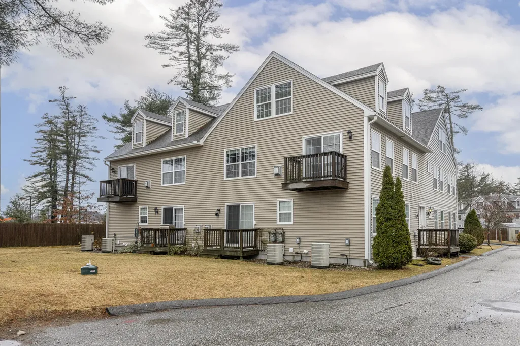 11 Smithwheel Road Old Orchard Beach ME 04064