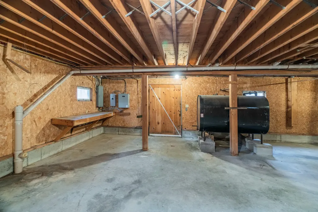 72 Old Ferry Road Phippsburg ME 04562