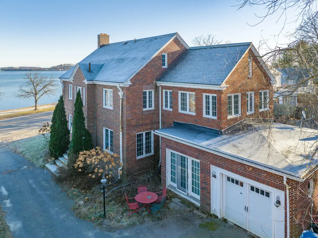 114 Baxter Boulevard Portland ME 04101