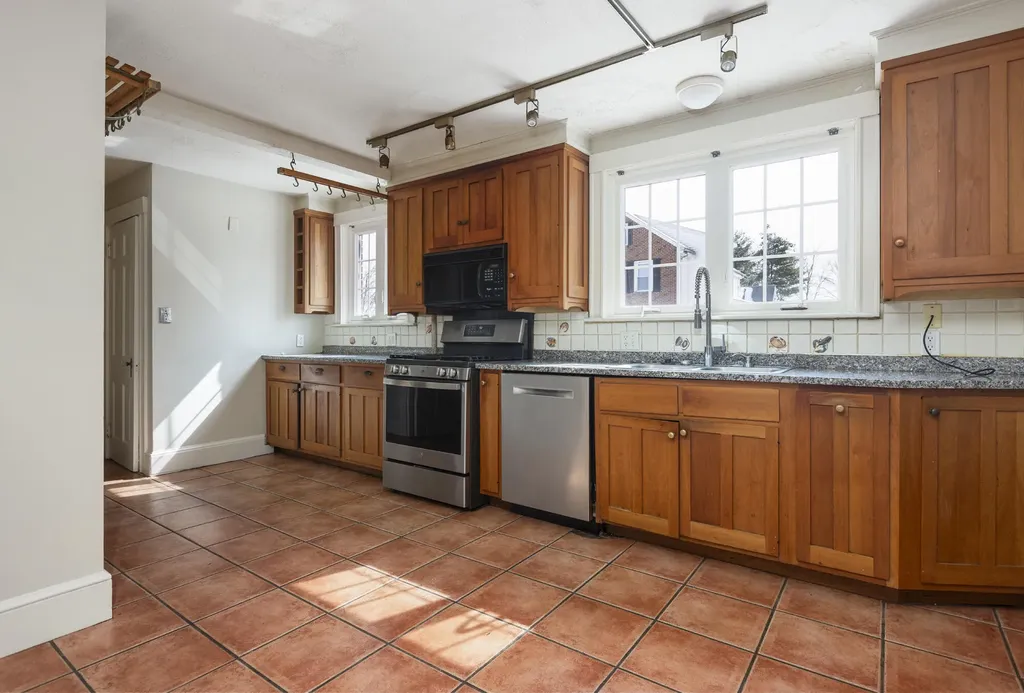 114 Baxter Boulevard Portland ME 04101