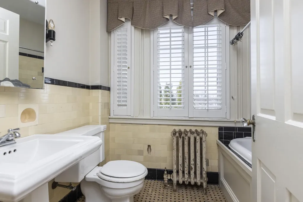 114 Baxter Boulevard Portland ME 04101
