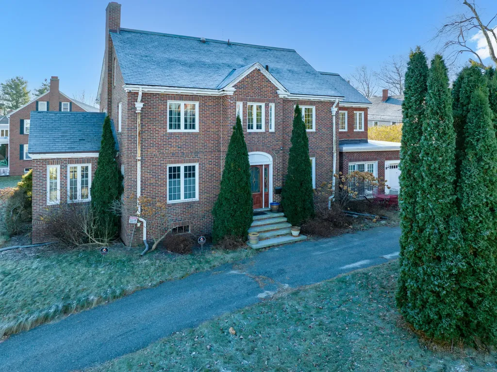 114 Baxter Boulevard Portland ME 04101