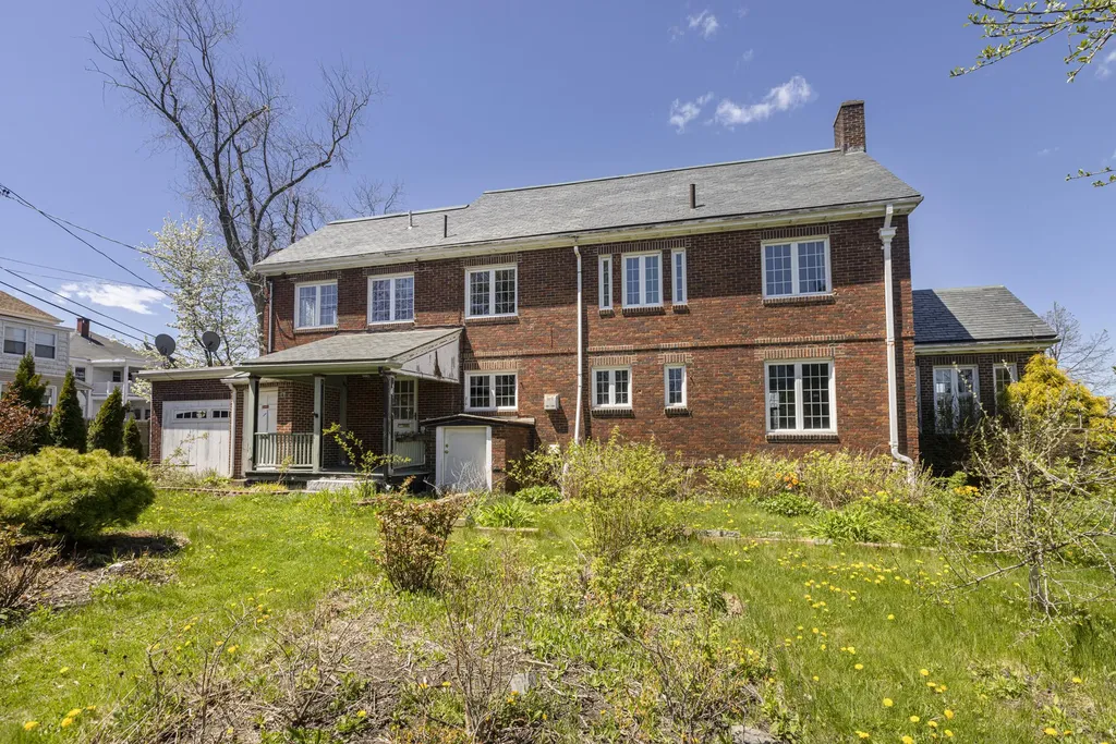 114 Baxter Boulevard Portland ME 04101