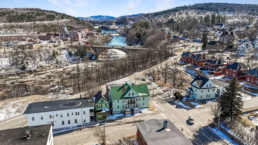 25 Maine Avenue Rumford ME 04276