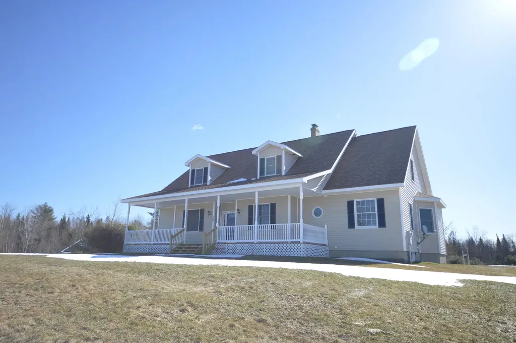 28 Overlook Drive Canaan ME 04924