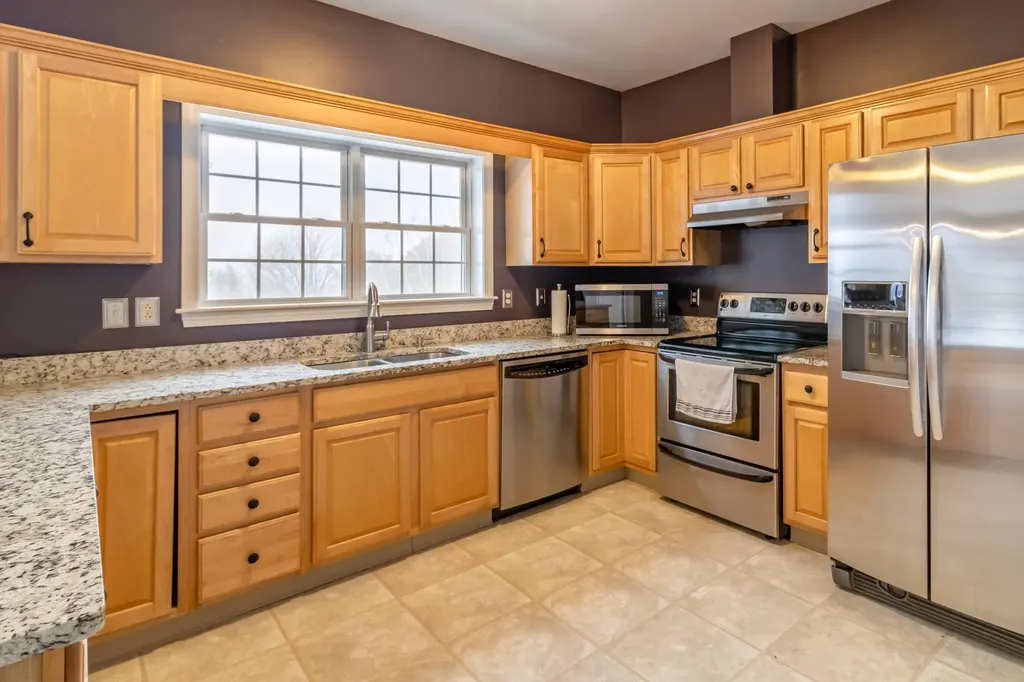11 City View Drive Holden ME 04429